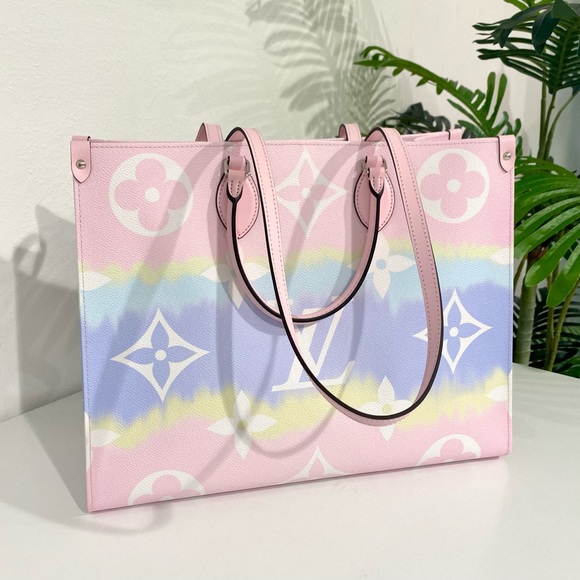 NWT Authentic Louis Vuitton Pastel Escale OnTheGo Tote GM w box - Picture 3 of 17